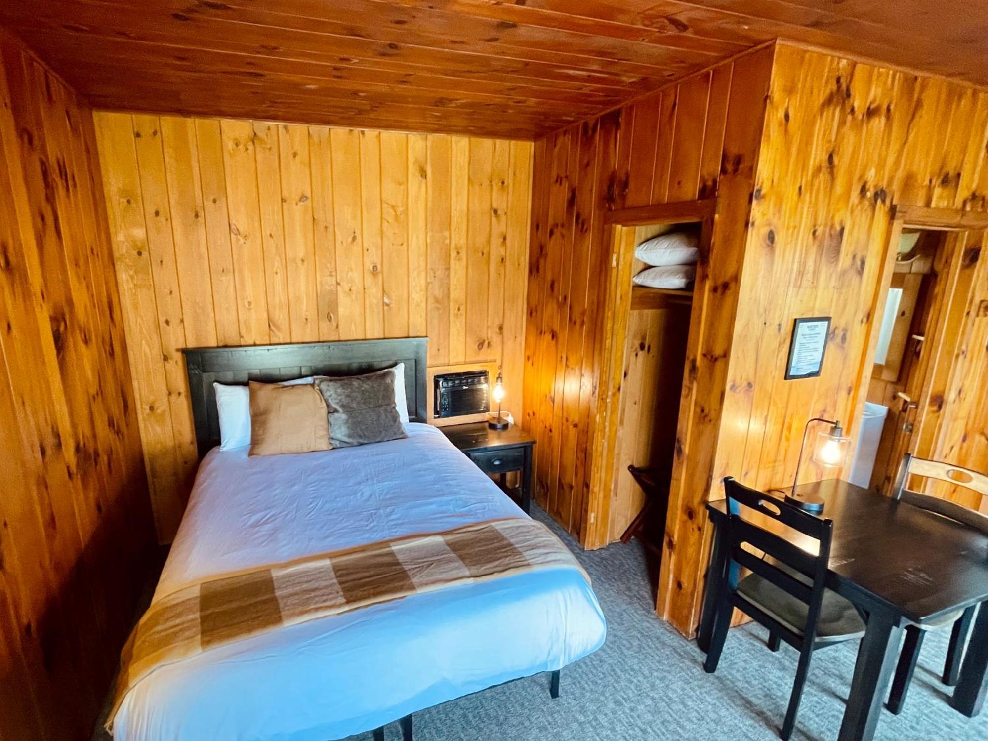 Waters Edge Lodge Lake George Eksteriør bilde