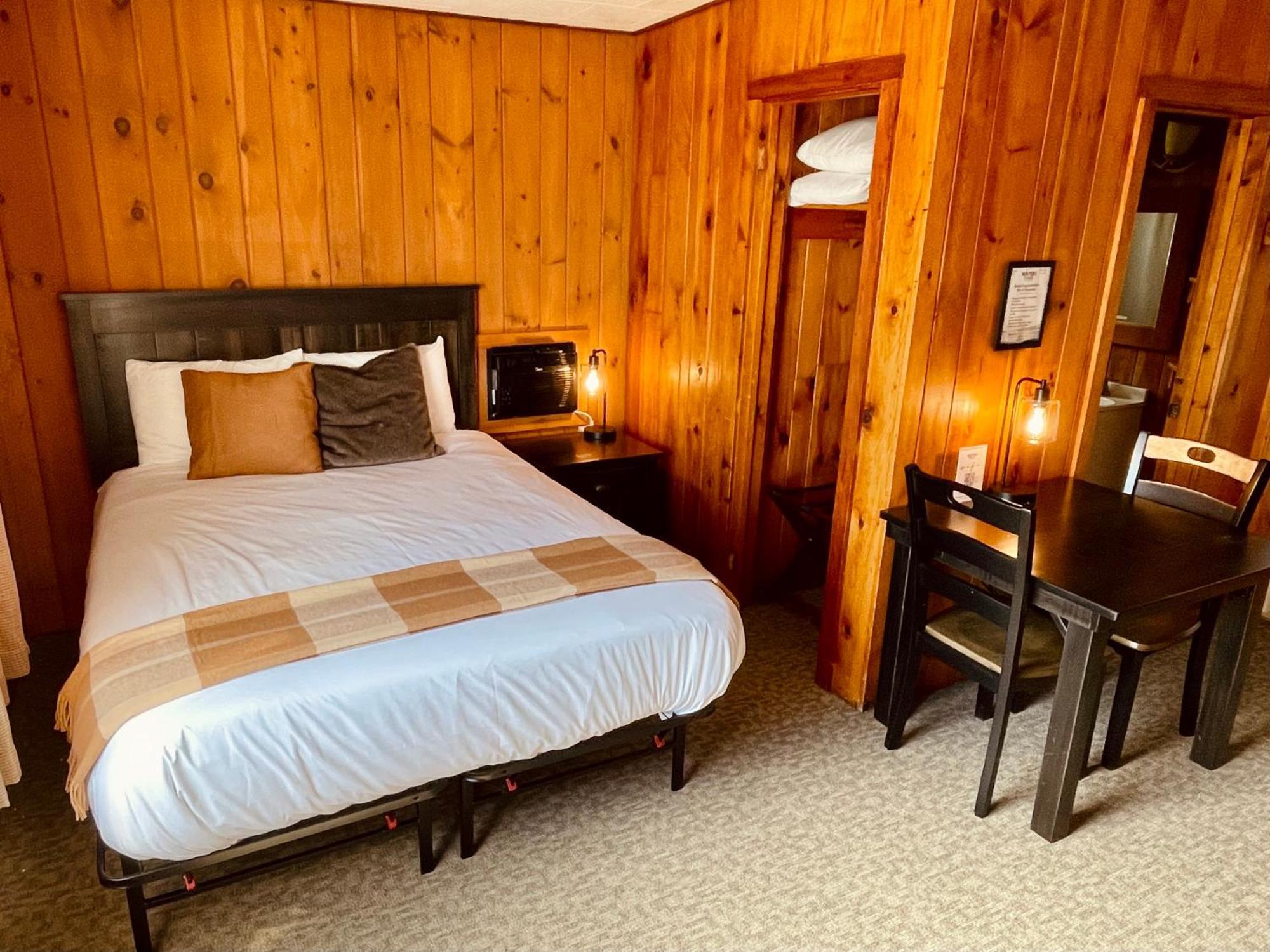 Waters Edge Lodge Lake George Eksteriør bilde