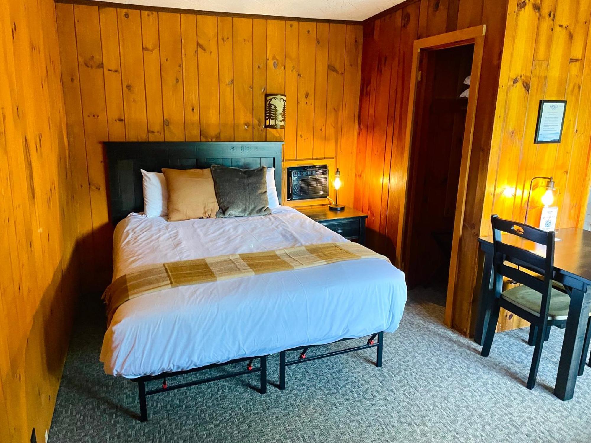 Waters Edge Lodge Lake George Eksteriør bilde