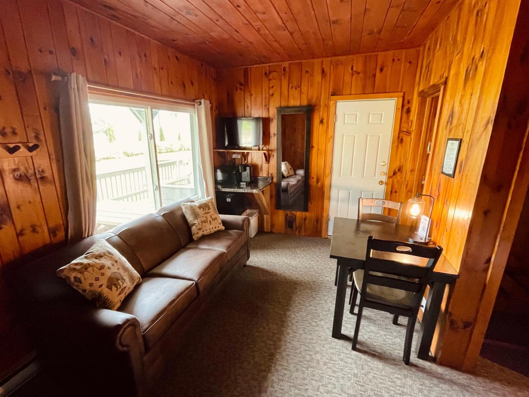 Waters Edge Lodge Lake George Eksteriør bilde