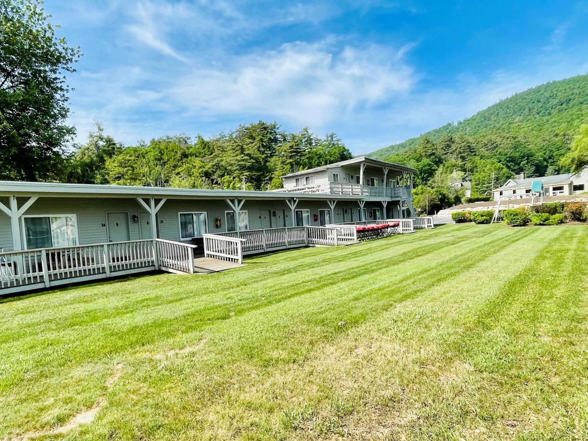 Waters Edge Lodge Lake George Eksteriør bilde
